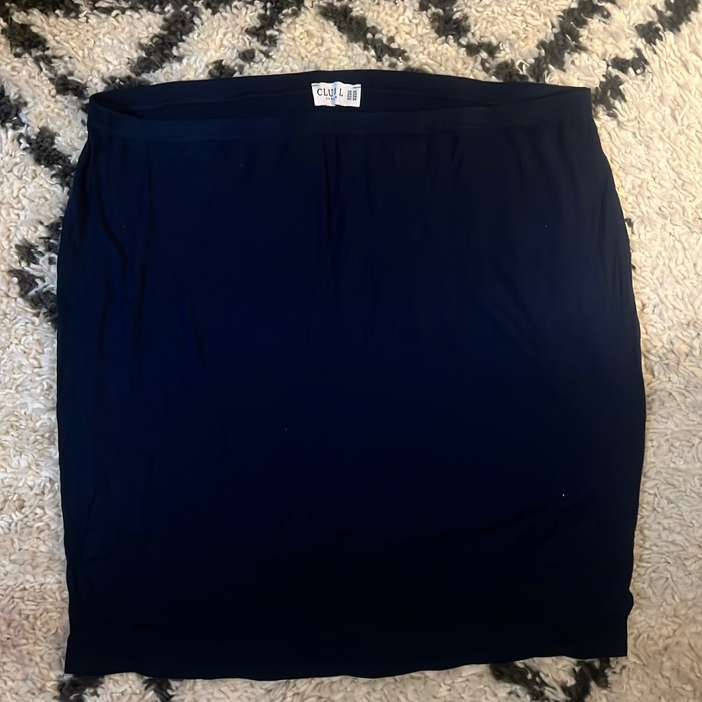 Navy blue pencil skirt